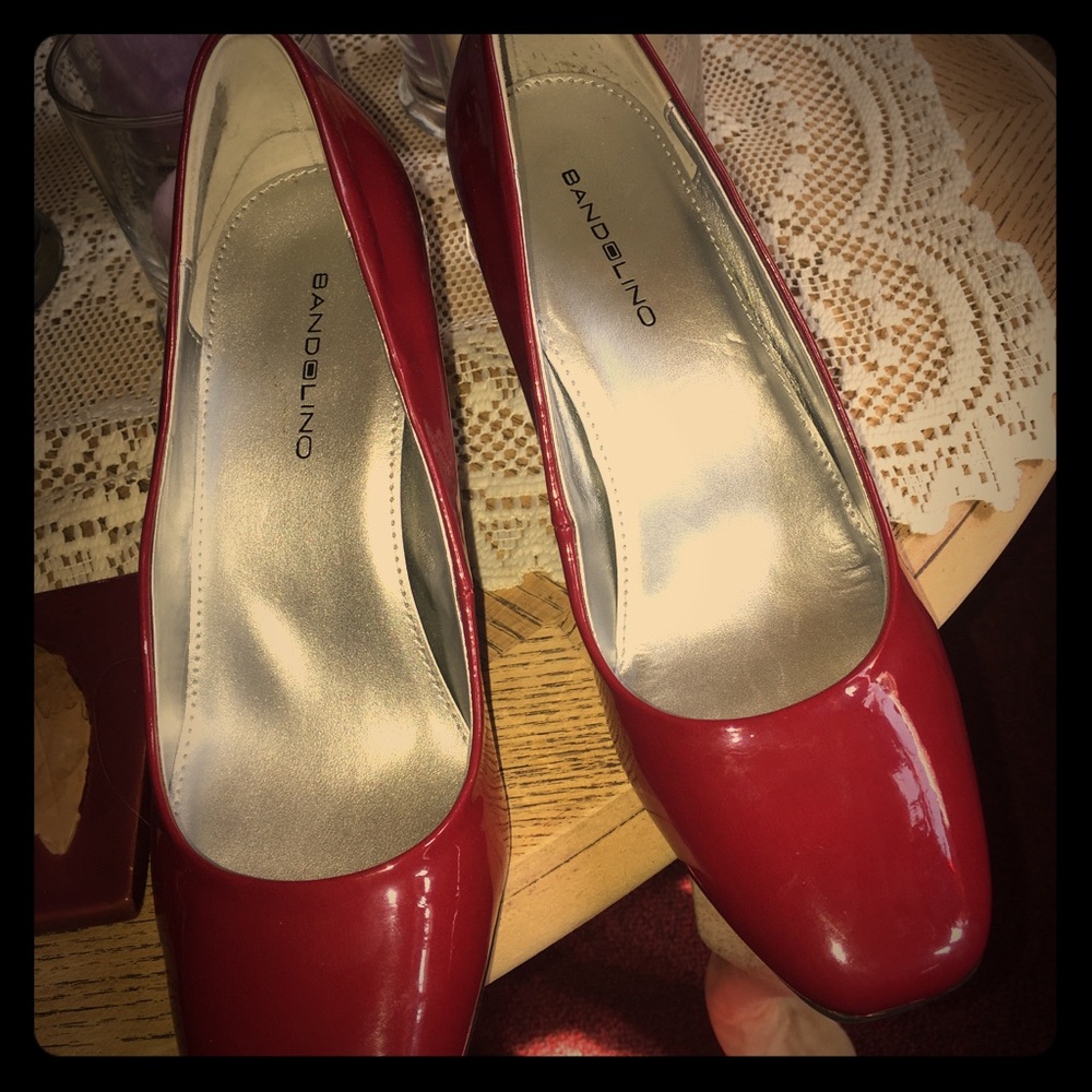Bandolino red patent heels